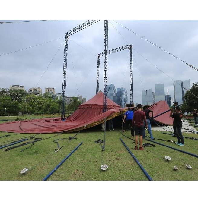 Suor e lágrimas na montagem do Zanni